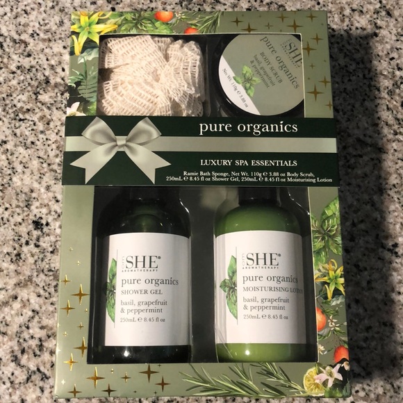 OM SHE Bath & Body Nwt Om She Aromatherapy Pure Organics Luxury Spa